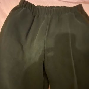 Brandy Mellville Green rosa sweatpants